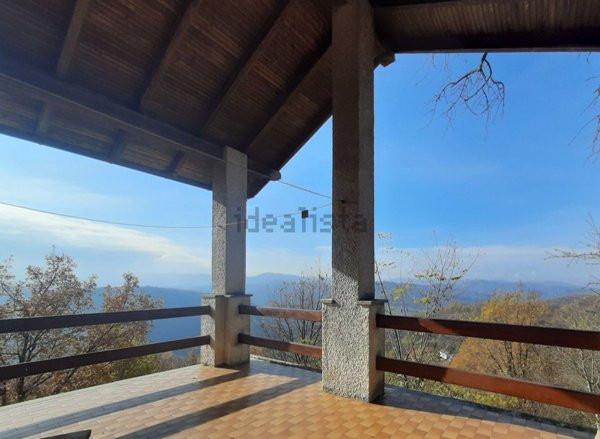 casa indipendente in vendita a Cremolino