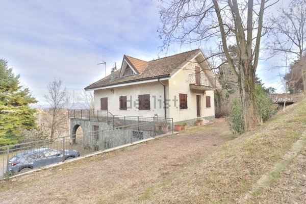 casa indipendente in vendita a Cremolino