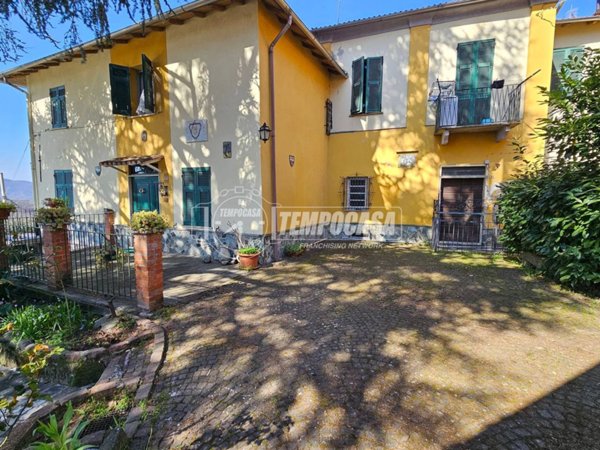 casa indipendente in vendita a Cremolino