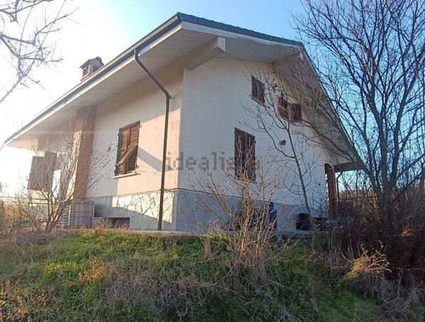 casa indipendente in vendita a Cremolino