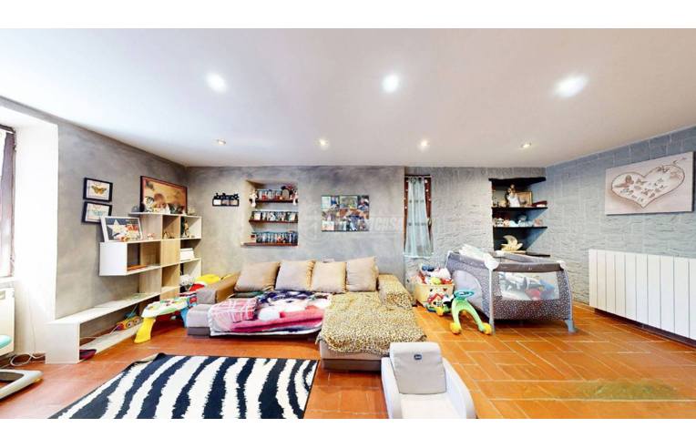 casa indipendente in vendita a Cremolino