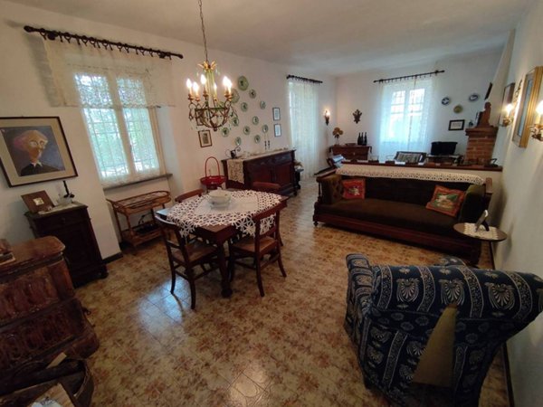 casa indipendente in vendita a Cremolino