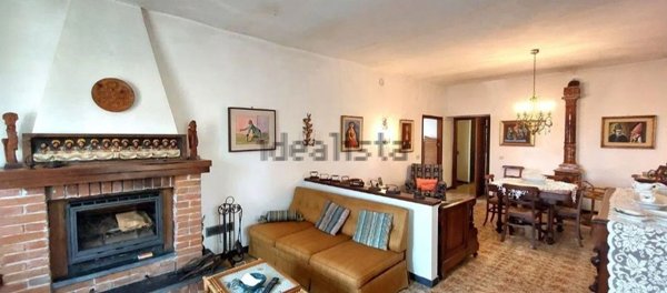 casa indipendente in vendita a Cremolino