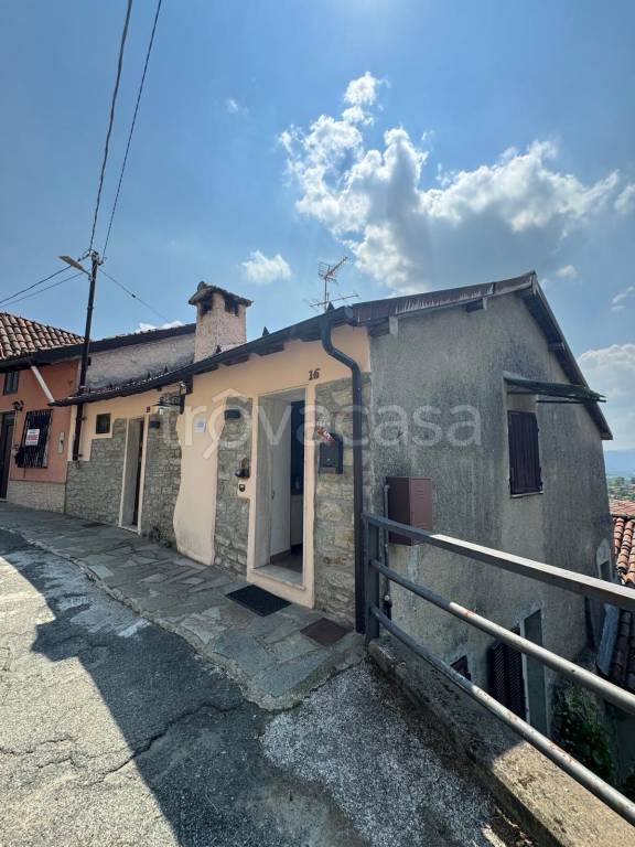 casa indipendente in vendita a Cremolino in zona Crosio