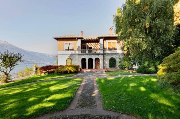 casa indipendente in vendita a Bellano