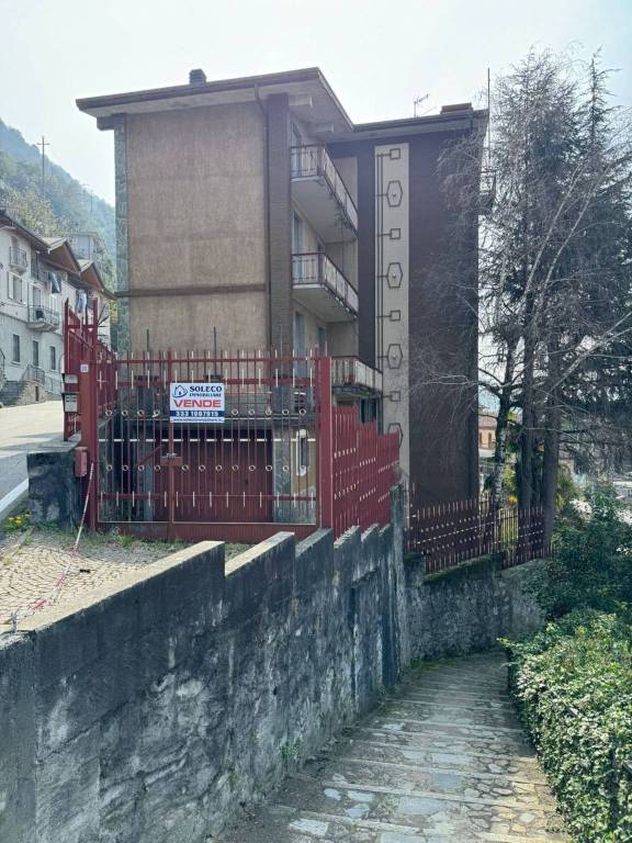 casa indipendente in vendita a Bellano