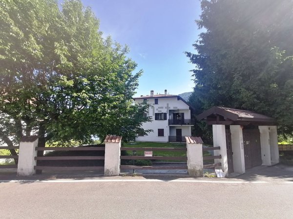 appartamento in vendita a Bellano