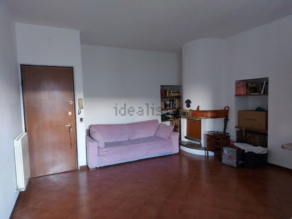 appartamento in vendita a Bellano in zona Lezzeno