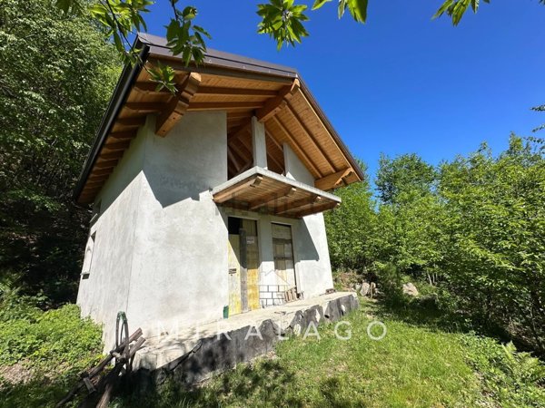 casa indipendente in vendita a Bellano