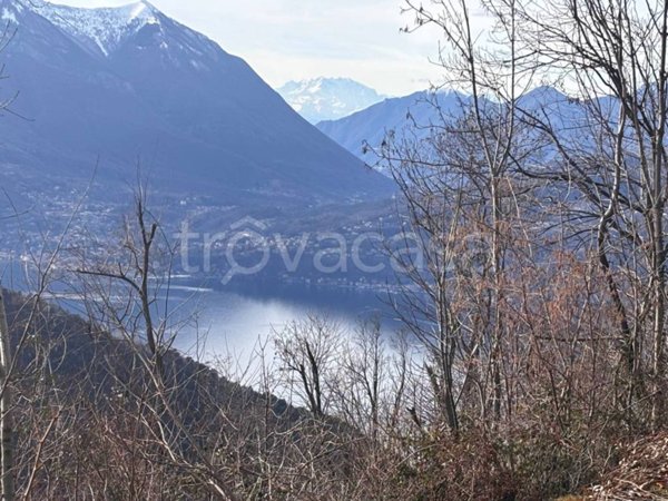 casa indipendente in vendita a Bellano in zona Noceno