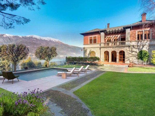 casa indipendente in vendita a Bellano