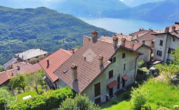 appartamento in vendita a Bellano in zona Vendrogno