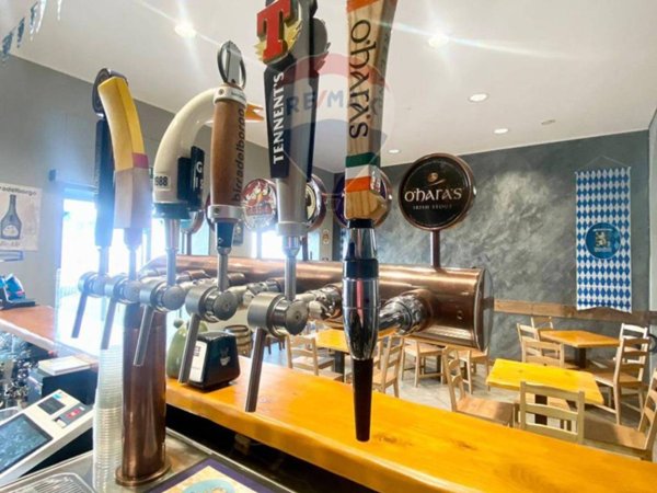 negozio in vendita a Bellano