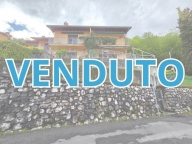 appartamento in vendita a Bellano in zona Lezzeno