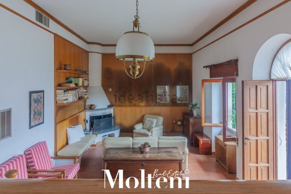 casa indipendente in vendita a Bellano in zona Vendrogno