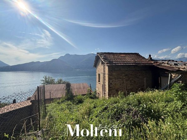 casa indipendente in vendita a Bellano in zona Rivalba