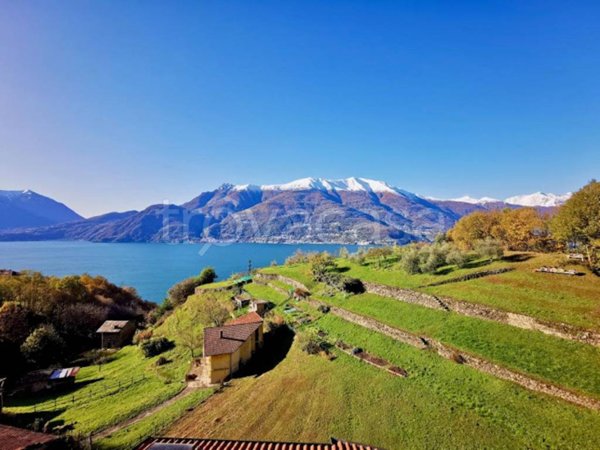 appartamento in vendita a Bellano in zona Costa