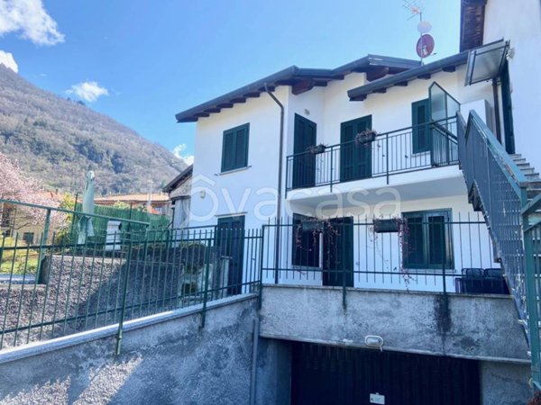 casa indipendente in vendita a Bellano