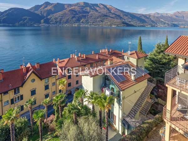 casa indipendente in vendita a Bellano in zona Lezzeno