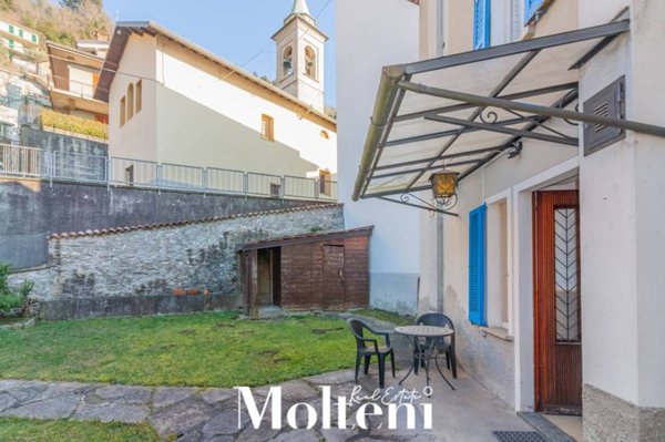 casa indipendente in vendita a Bellano in zona Ombriaco