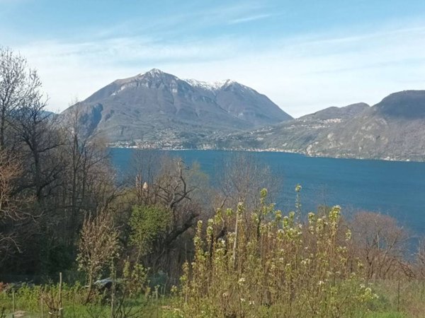 appartamento in vendita a Bellano