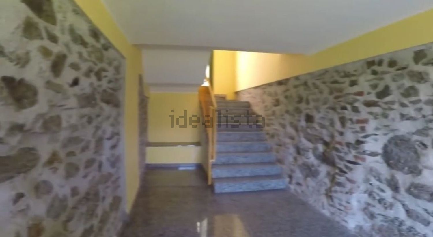 appartamento in vendita a Bellano in zona Vendrogno