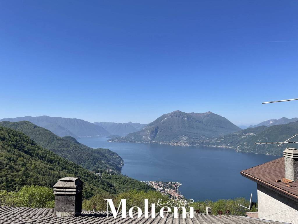 casa indipendente in vendita a Bellano in zona Noceno