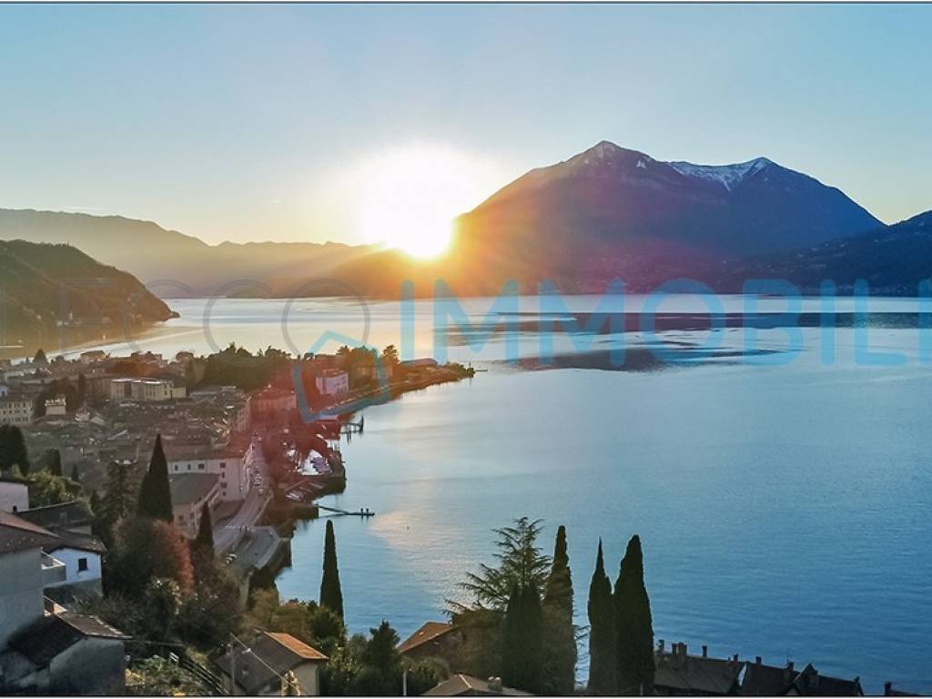 appartamento in vendita a Bellano in zona Oro