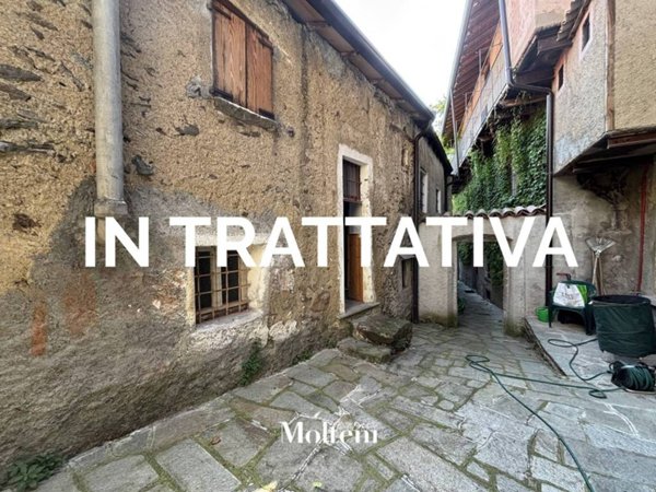 casale in vendita a Bellano in zona Inesio