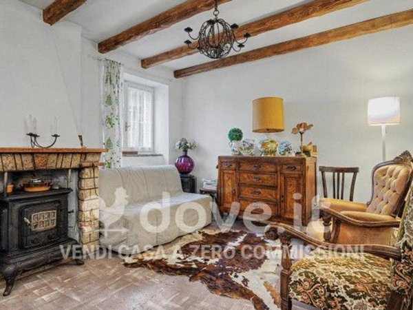 casa indipendente in vendita a Bellano in zona Sanico