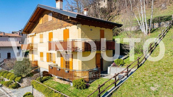 appartamento in vendita a Bellano in zona Sanico