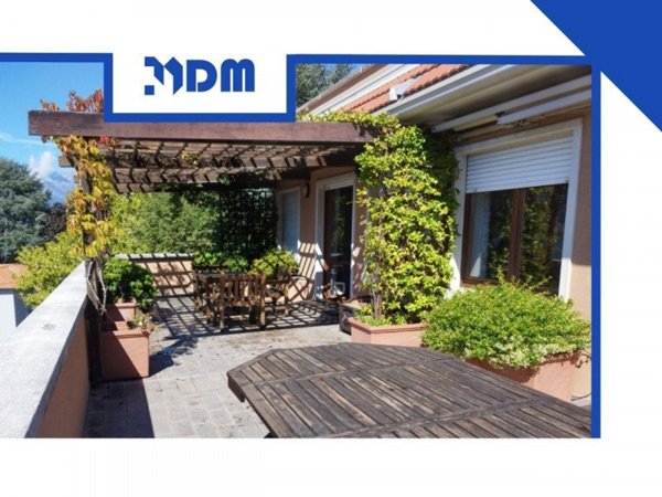 appartamento in vendita a Bellano in zona Ombriaco