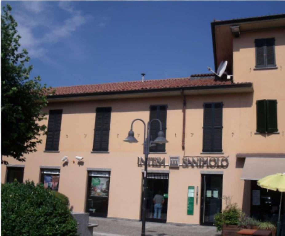 negozio in vendita a Bosisio Parini