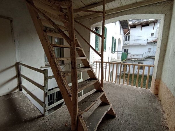pentavano in vendita a Bosisio Parini