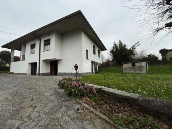casa indipendente in vendita a Bosisio Parini