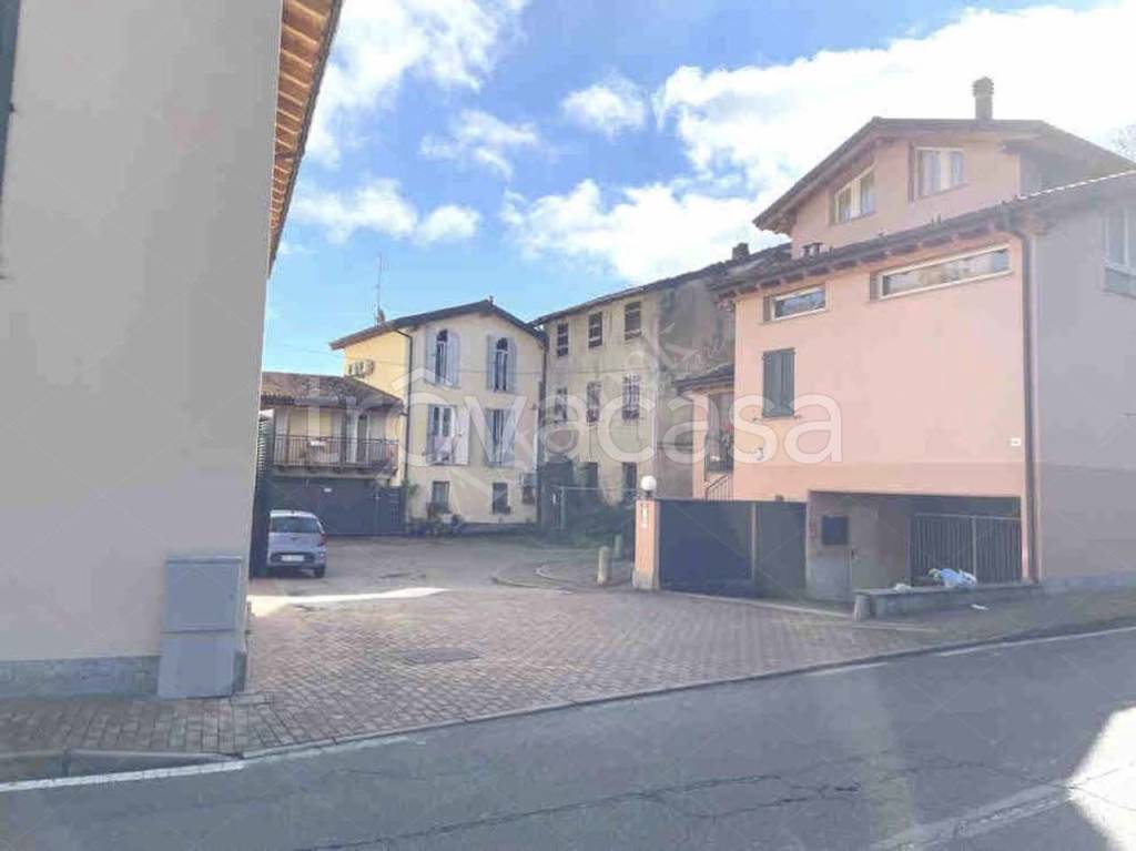 quadrivano in vendita a Bosisio Parini