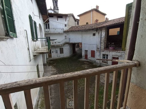 casa indipendente in vendita a Bosisio Parini