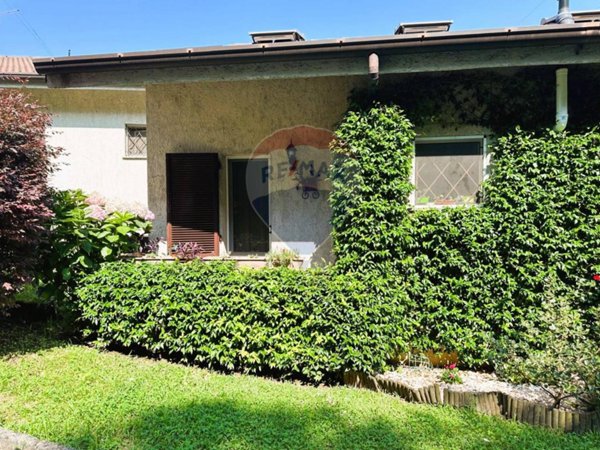 appartamento in vendita a Bosisio Parini