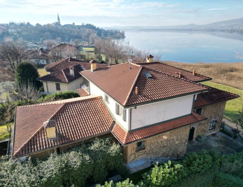 casa indipendente in vendita a Bosisio Parini