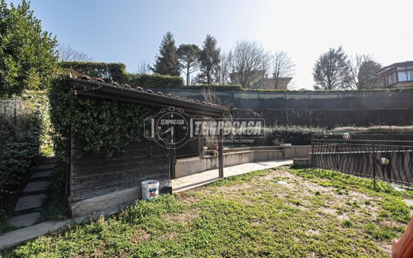 appartamento in vendita a Bosisio Parini