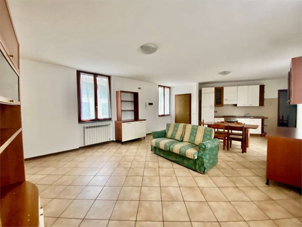 appartamento in vendita a Bosisio Parini