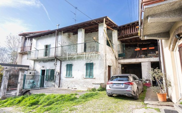 casa indipendente in vendita a Bosisio Parini