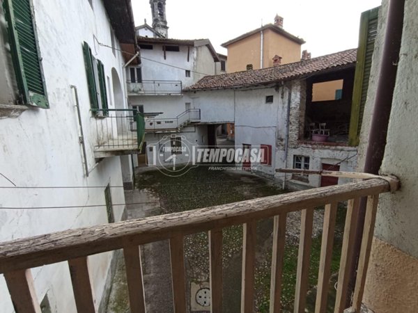 casa indipendente in vendita a Bosisio Parini