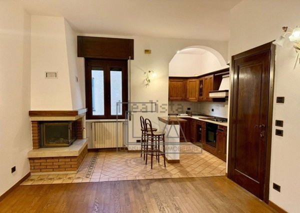 appartamento in vendita a Bosisio Parini