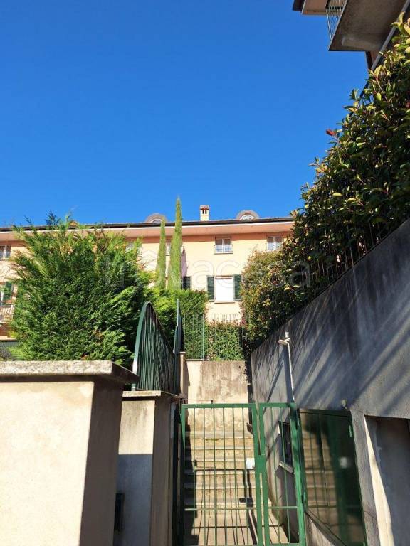 appartamento in vendita a Bosisio Parini