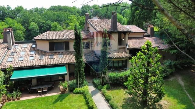 casa indipendente in vendita a Bosisio Parini