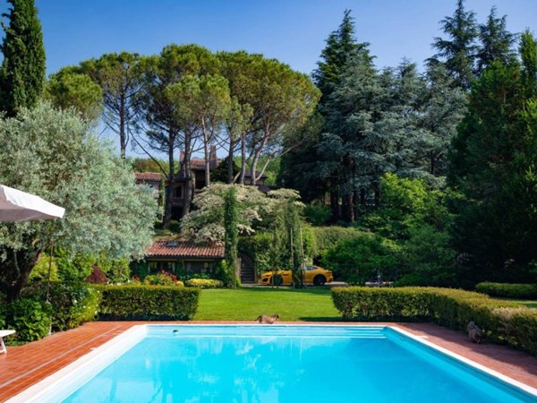 casa indipendente in vendita a Bosisio Parini