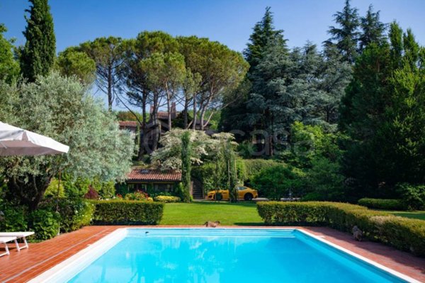 casa indipendente in vendita a Bosisio Parini