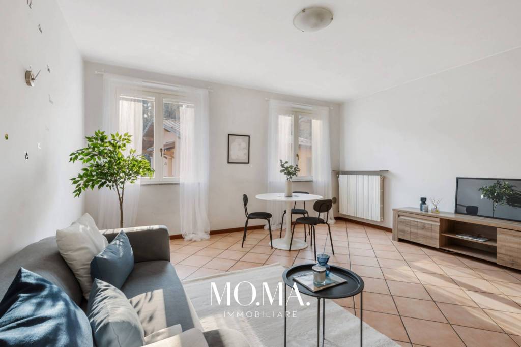 appartamento in vendita a Bosisio Parini