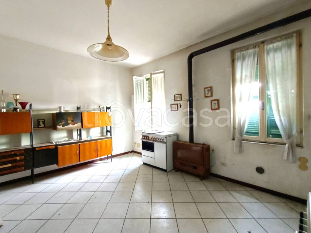 appartamento in vendita a Bosisio Parini